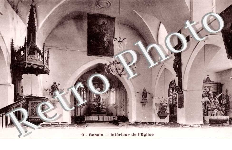 interieur de l'Eglise 
