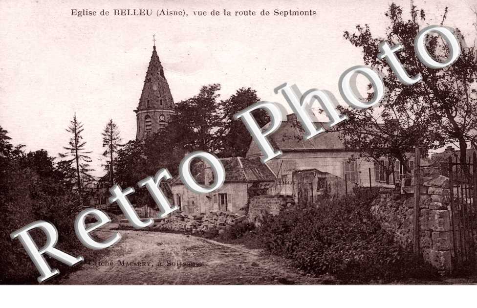Eglise et Vue sur la Route de Spetmonts