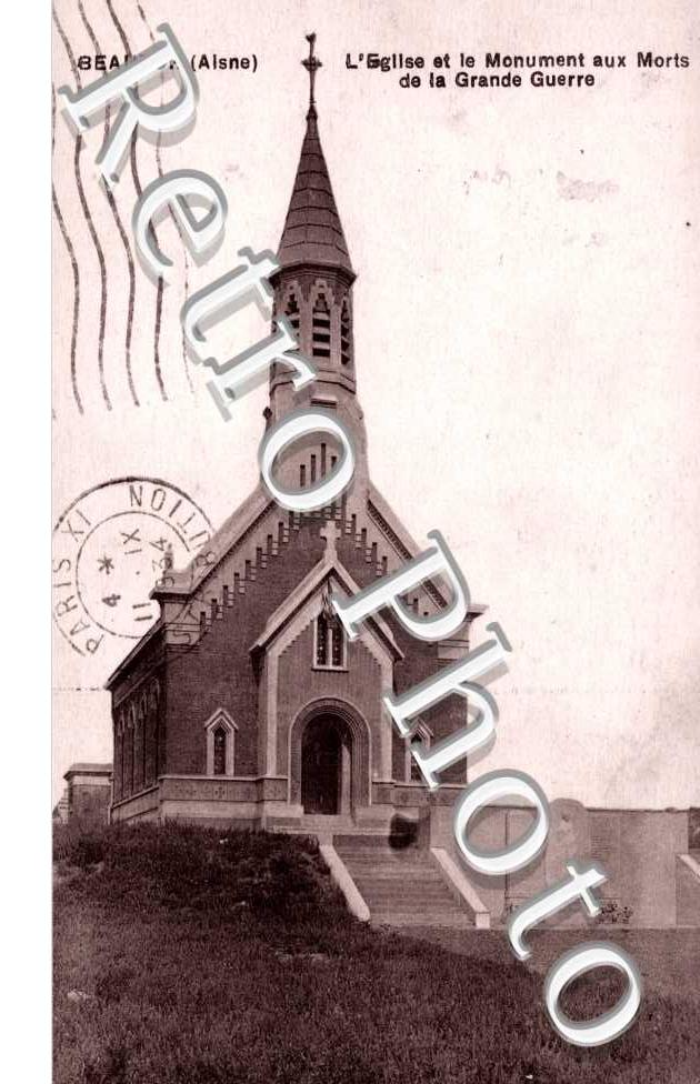 L'Eglise et le Monument aux Morts