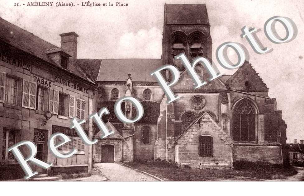 L'Eglise et la Place