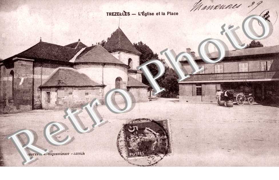L'eglise et la place