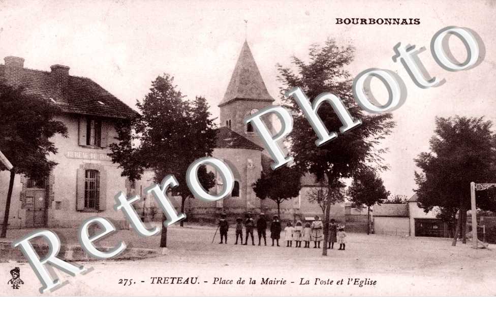Place de la Mairie, Poste et Eglise