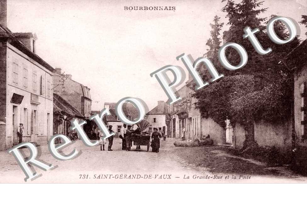 La grande rue et la poste