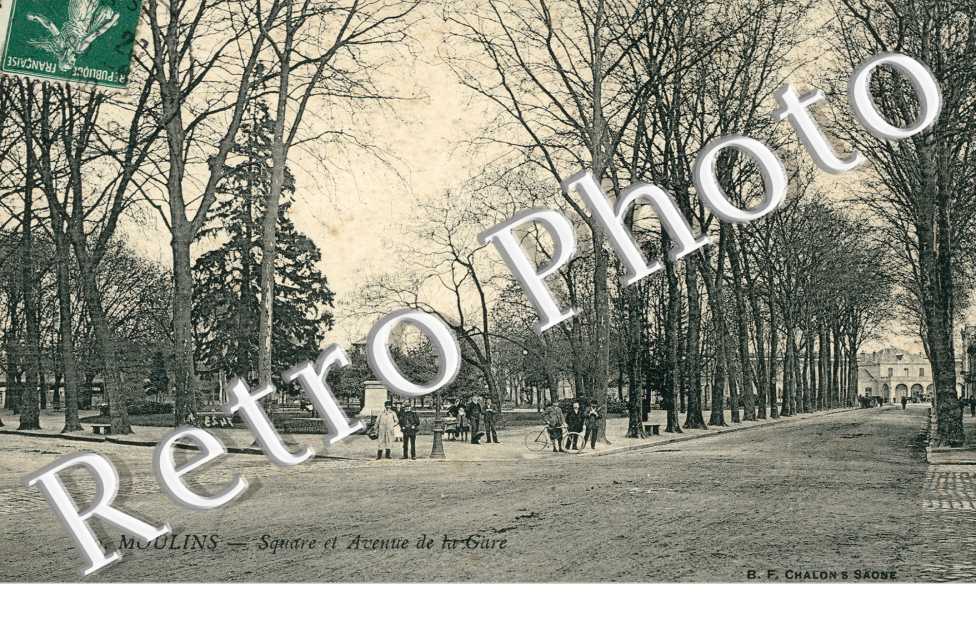 Square et Avenue de la Gare