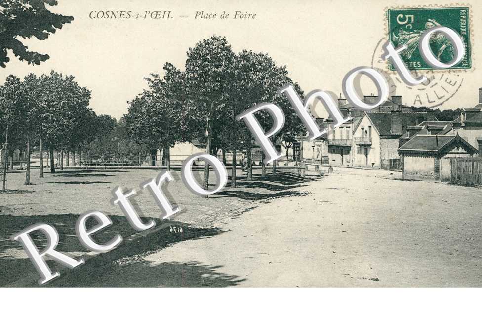 Cosne sur l'Oeil, Place de Foire
