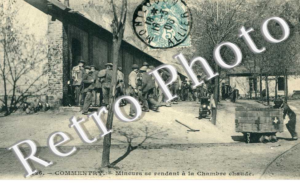 Mineurs se rendant a la Chambre Chaude