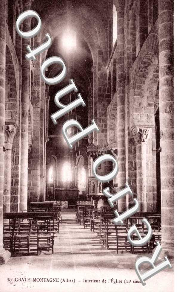 interieur de l'eglise