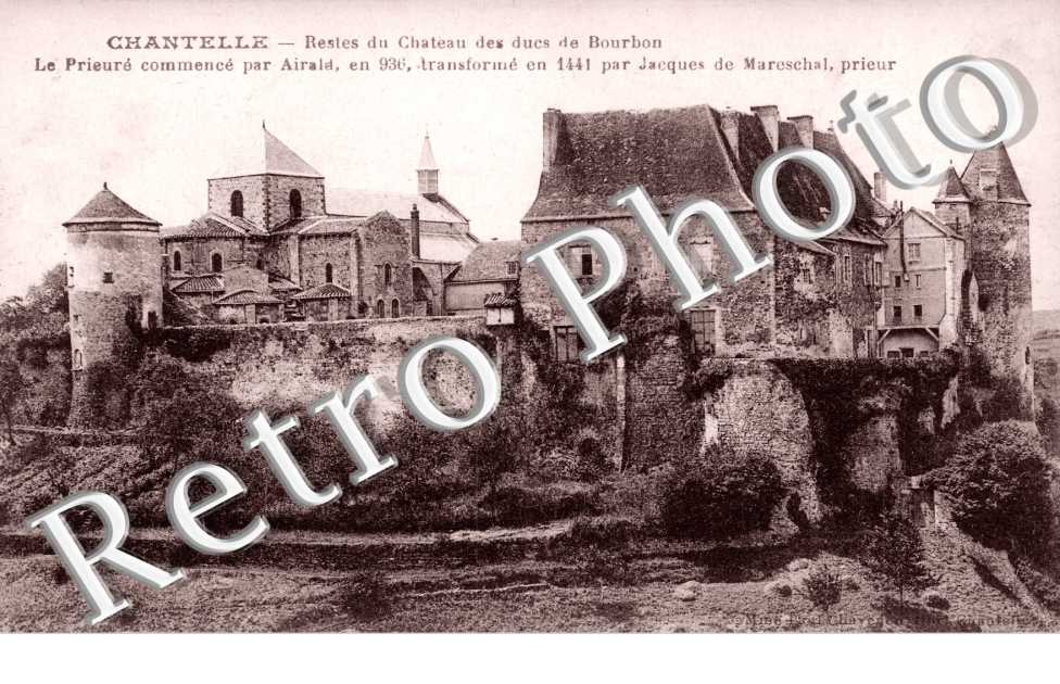 Restes du Chateau des ducs de Bourbon