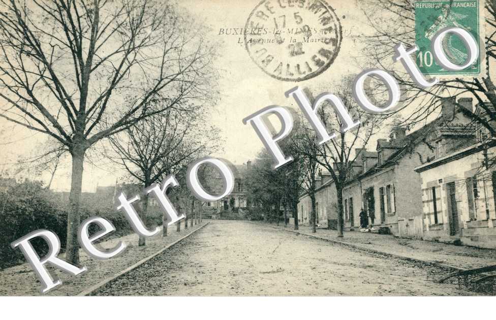 l'avenue et la mairie