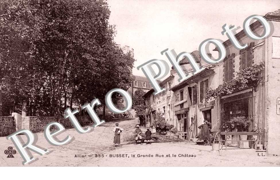 Grande Rue et le chateau