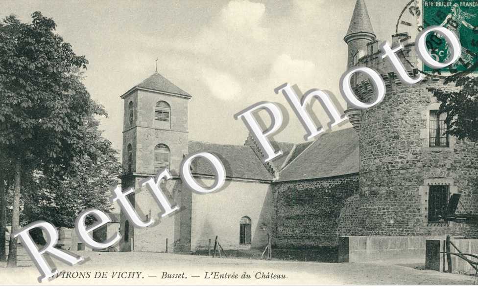 L'Entree du Chateau