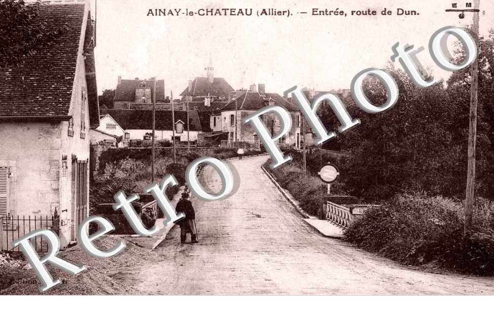 Entree Route de Dun