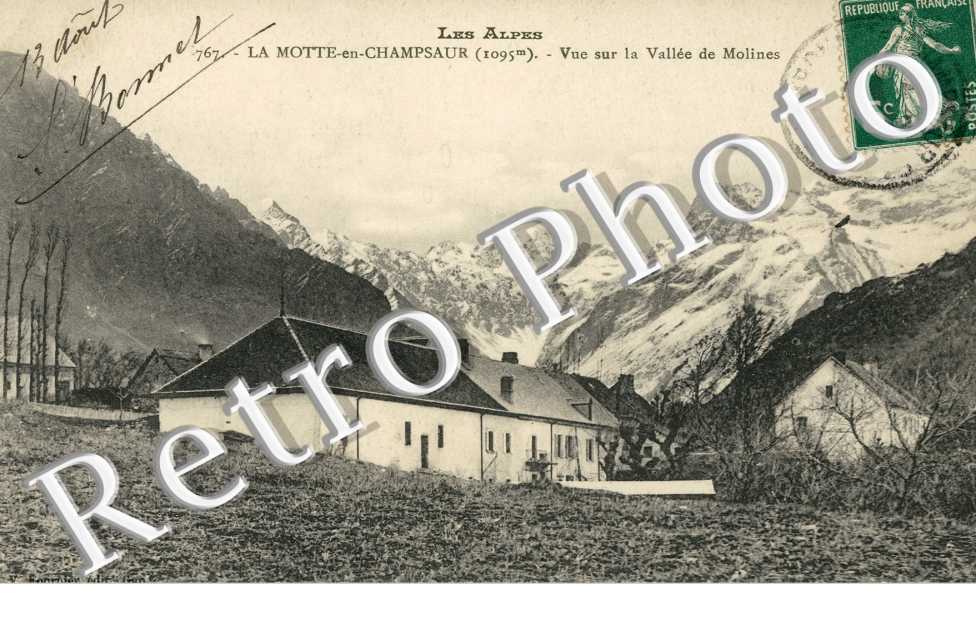 Vue sur la vallee de Molines