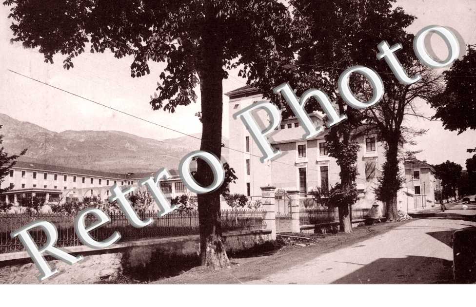 Ecole Aristide Briand, Route de Grenoble