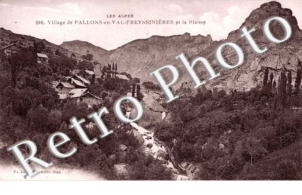Village de Pallons en Val Freyssinieres et la Biaisse