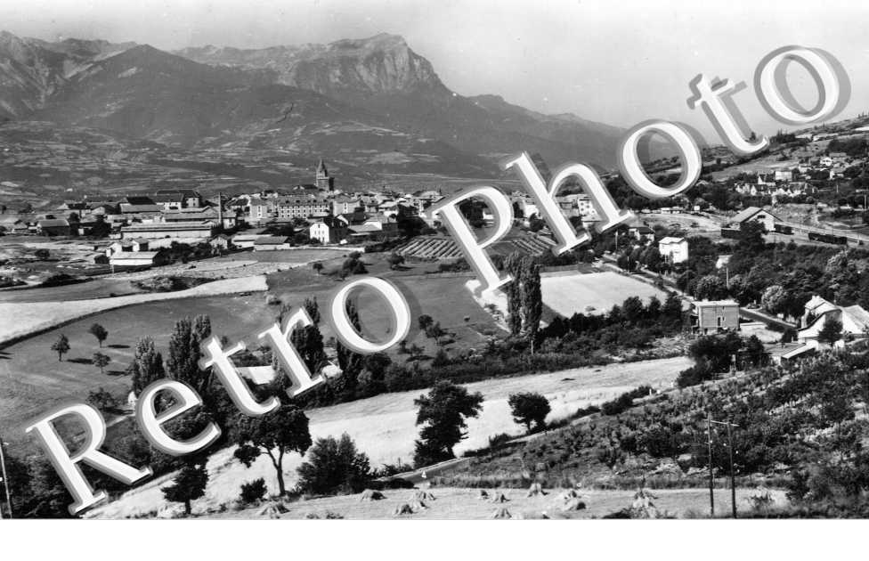 Vue Generale et le Massif de Morgon