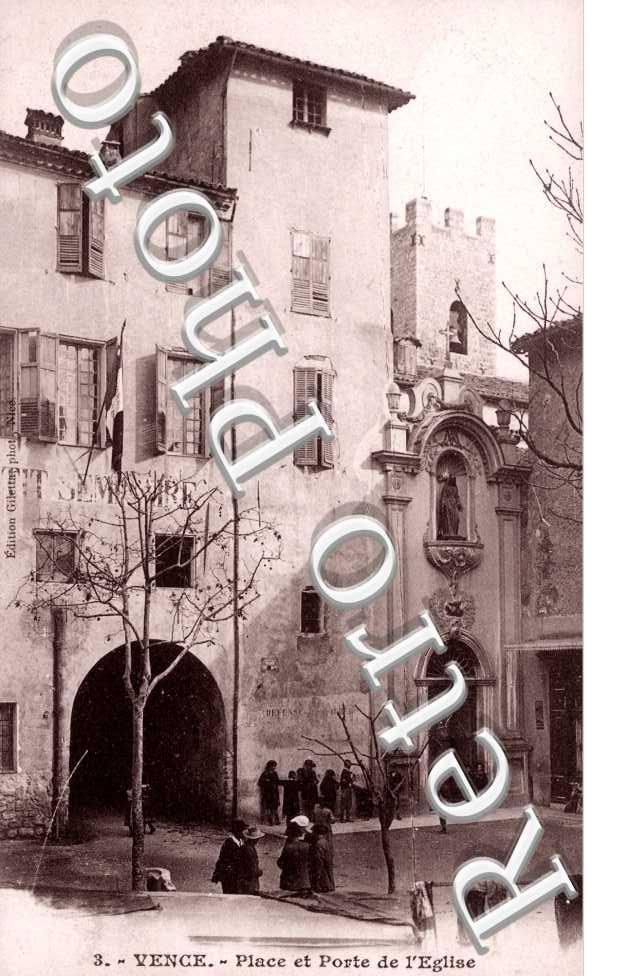 place et porte de l'eglise