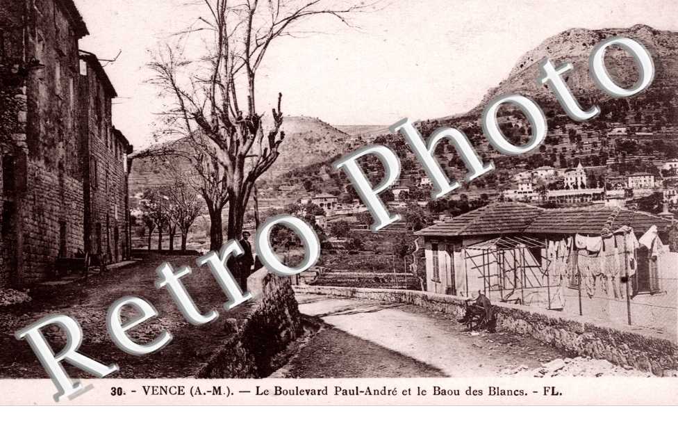 le Boulevard Paul-Andre et le Baou des Blancs