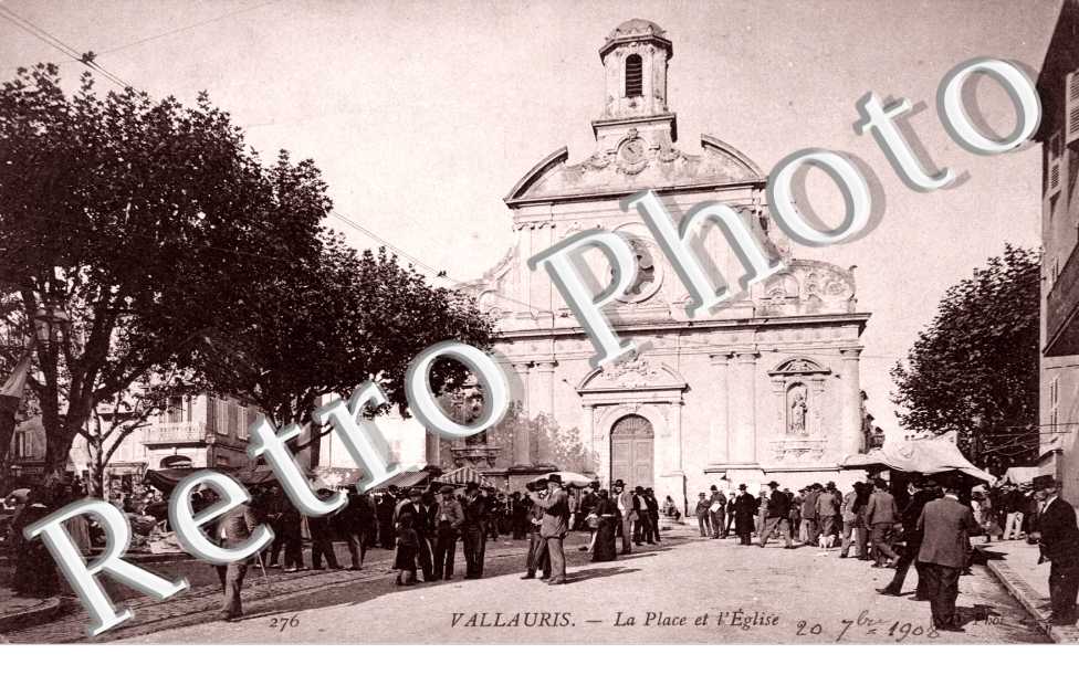 La place et Eglise