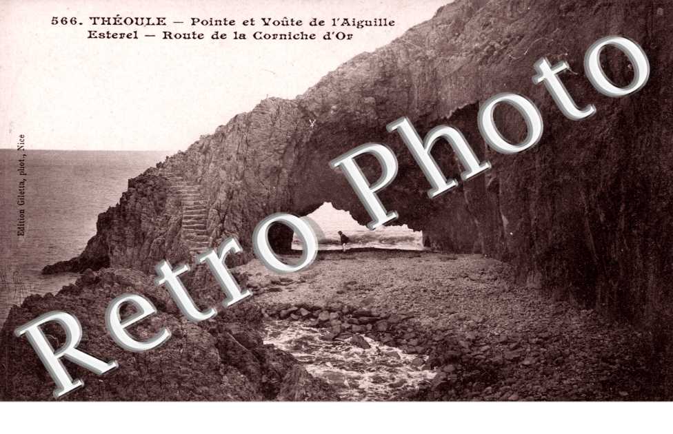 Pointe et voute de l'Aiguille - esterel - route de la Corniche d'or