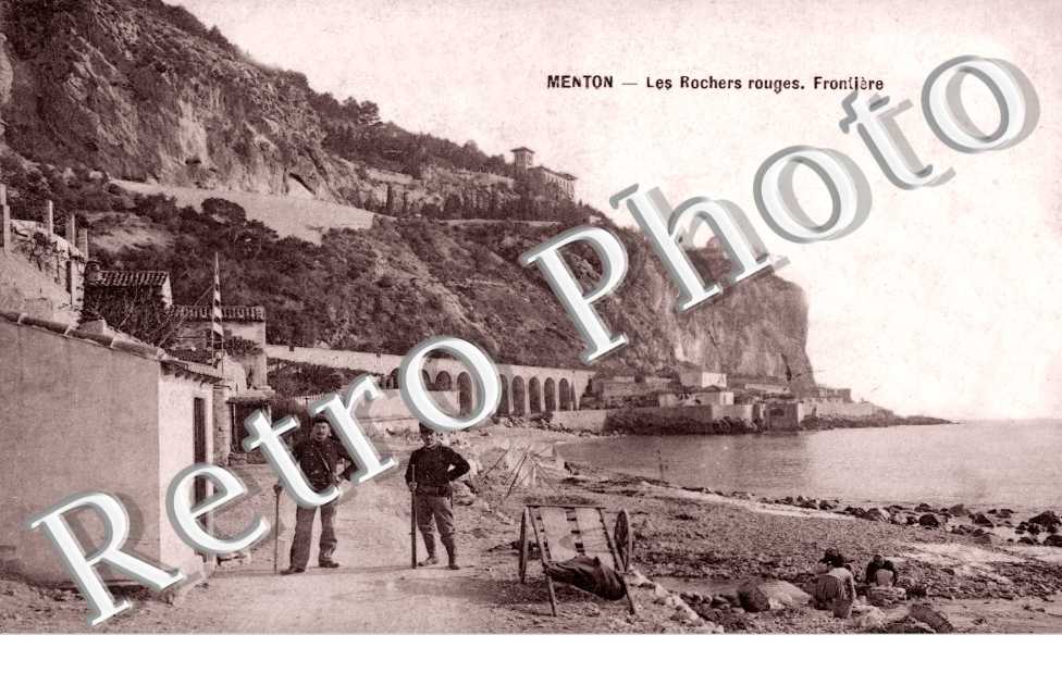 les Rochers Rouges, Frontiere