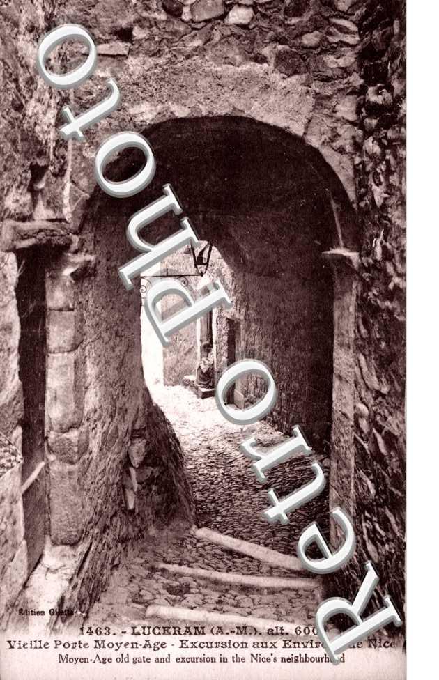 Vieille porte Moyen-Age
