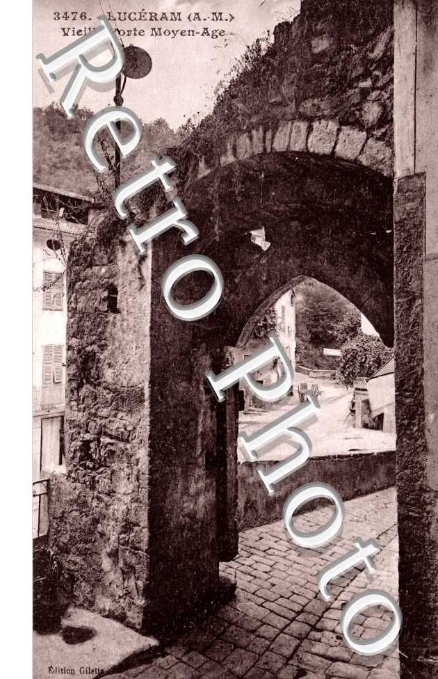 Vieille porte Moyen-Age
