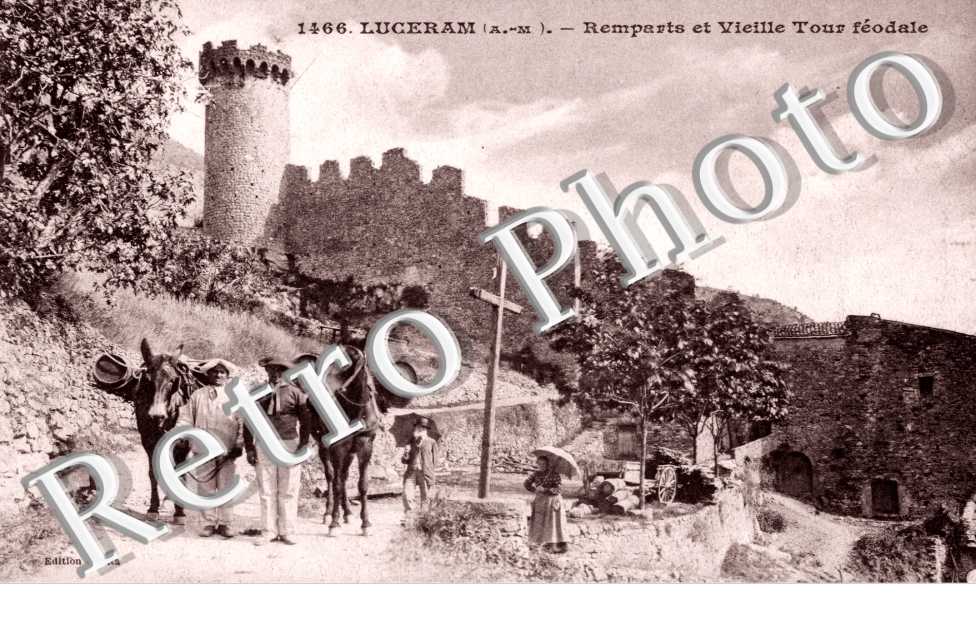 remparts et vieille tour feodale