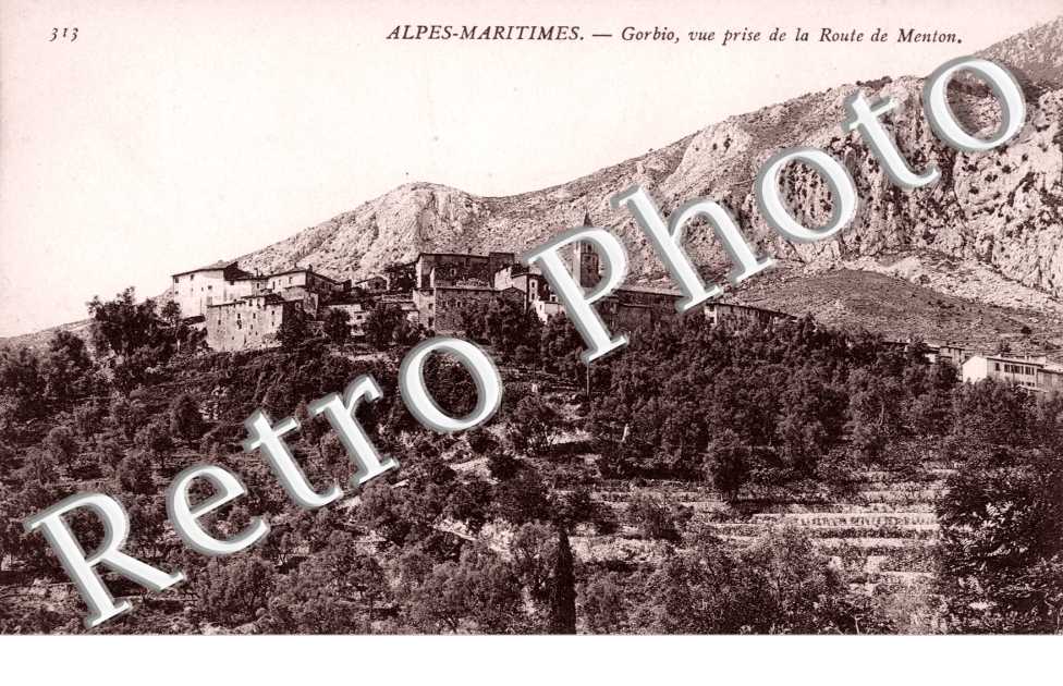 Vue prise de la Route de Menton