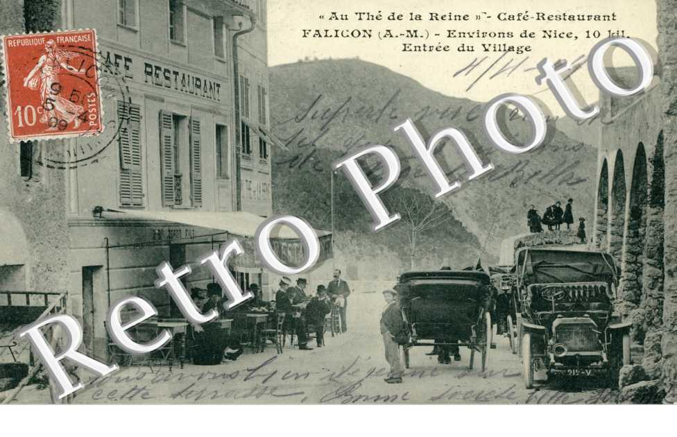 Entree du village    - cafe restaurant J.B. Tordo proprietaire