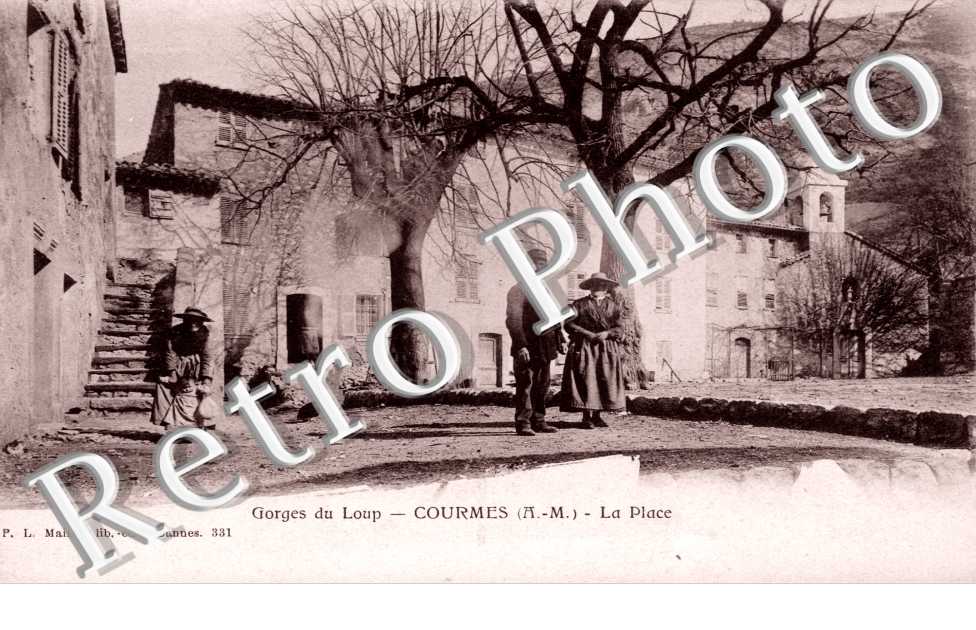 Gorges du Loupe - La place