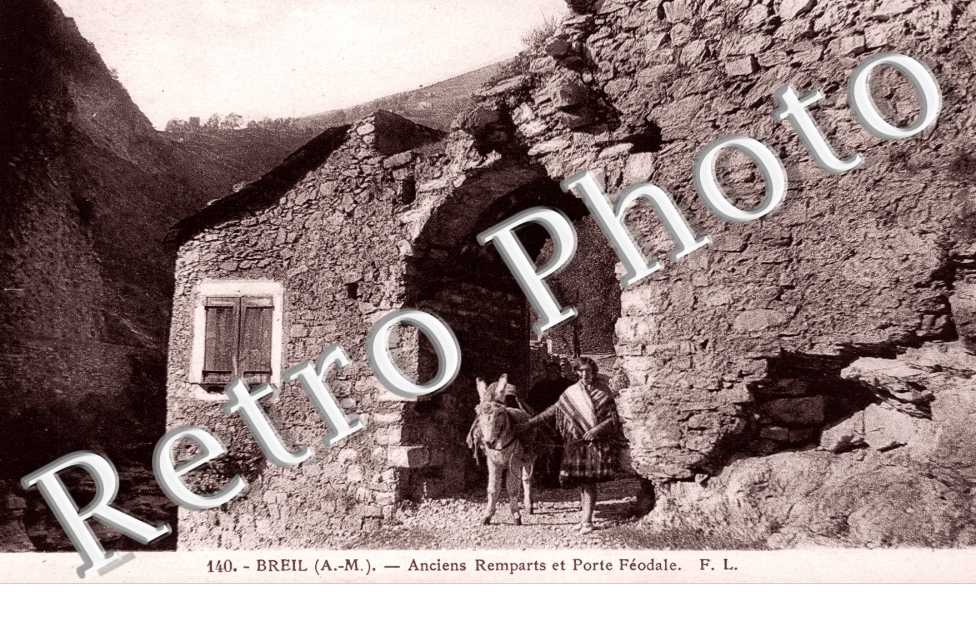 Anciens Remparts et Porte Feodale