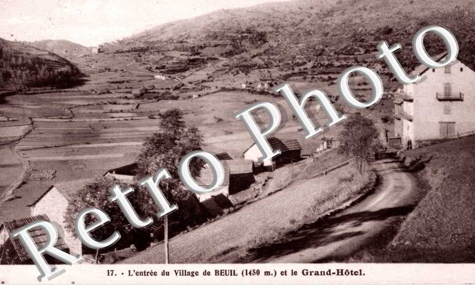 Entree du village - grand hotel