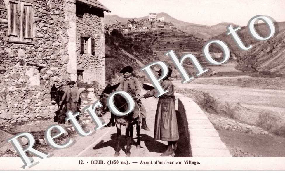 Avant d'ariver au village