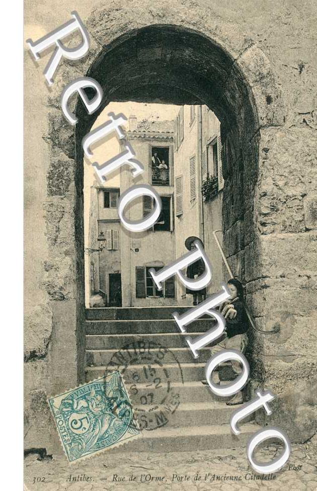 Rue de l'orme - porte de l'ancienne citadelle