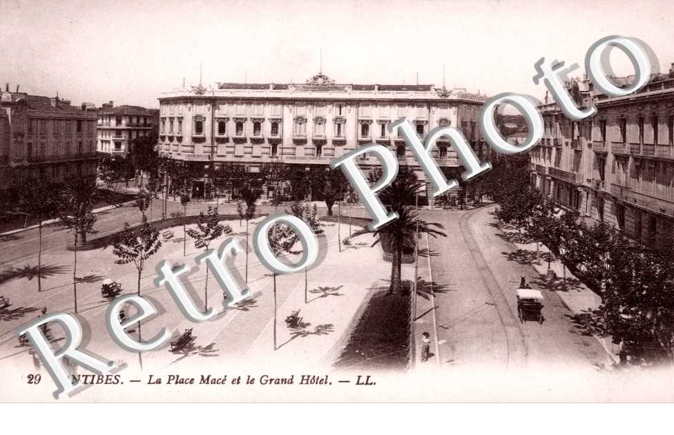 Place Mace et grand hotel