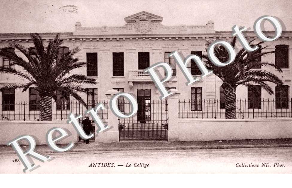 Le College