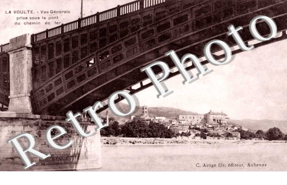 Vue generale prise sous le pont