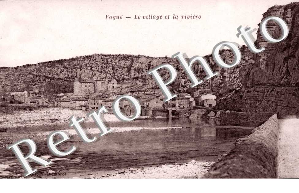le Village et la riviere