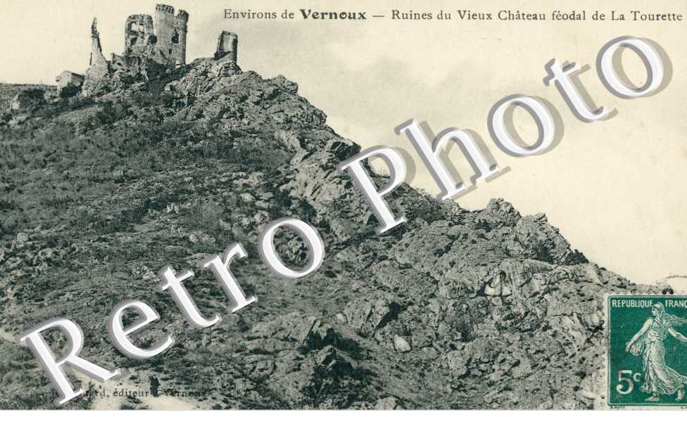 Ruines du vieux Chateau feodal de La Tourette