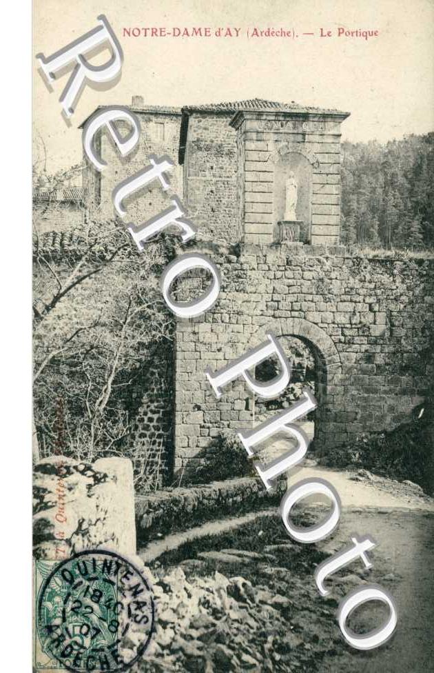 Notre Dame d'Ay, Le Portique