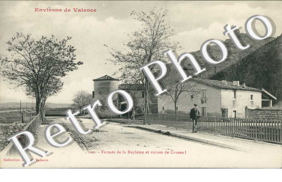 Fermes de la Beylesse et ruines de Crussol