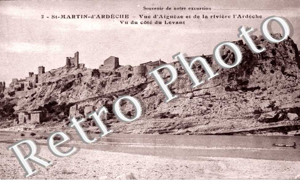Vue d'Aigueze et de la Riviere l'Ardeche
