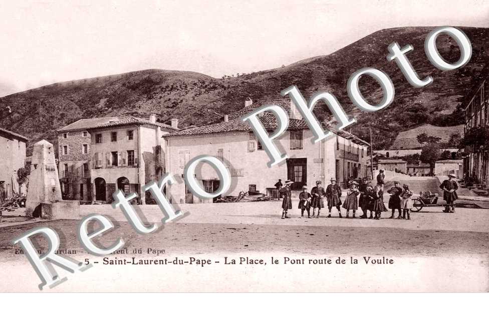 la Place, le pont route de la Voulte