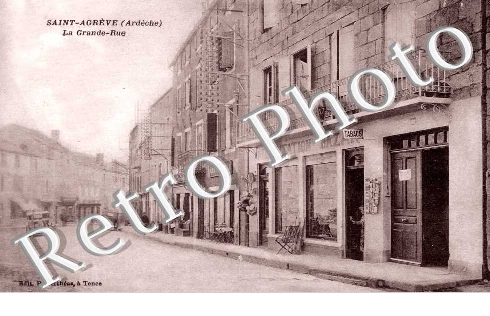 Saint-Agreve, la Grande Rue