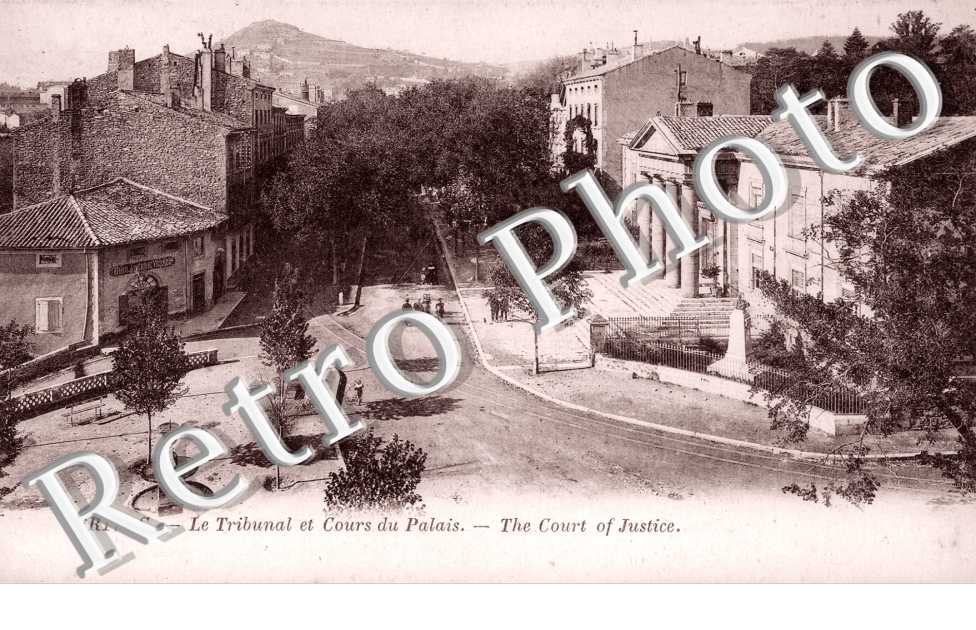 Le Tribunal et Cours du Palais