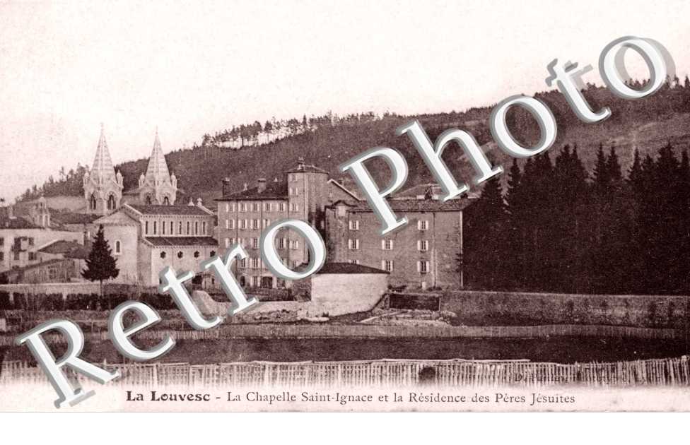 La chapelle st-Ignace et la residence des Peres Jesuites