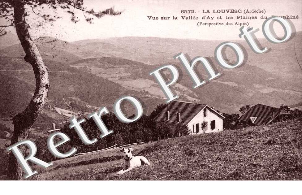 Vue sur la Vallee d'Ay et les Plaines du Dauphine