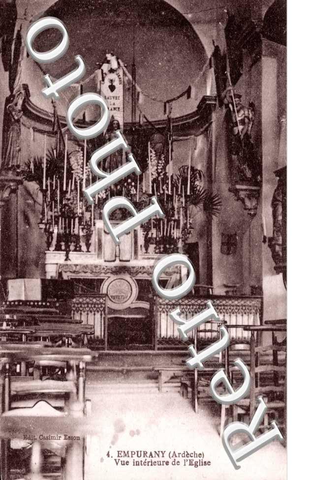 Vue interieure de l'eglise