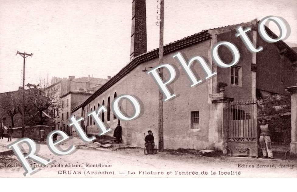 La Filature et l'entree de la localite